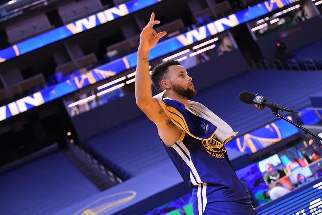 触底反弹!曼联战圣徒轻取3分 数据示至少赢2球